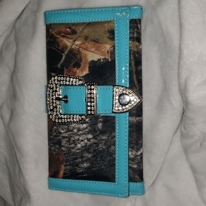 Camo womans wallet